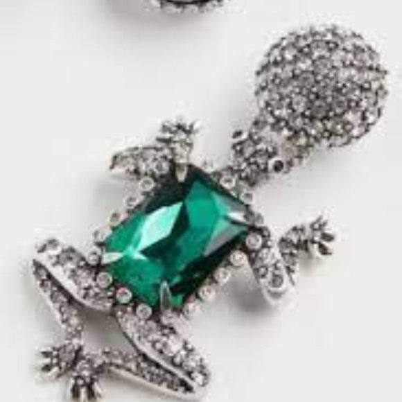 COPY - Iris Apfel x H&M HM Rhinestone Embellished Green Stone Frog Clip On Earr… - Picture 6 of 6